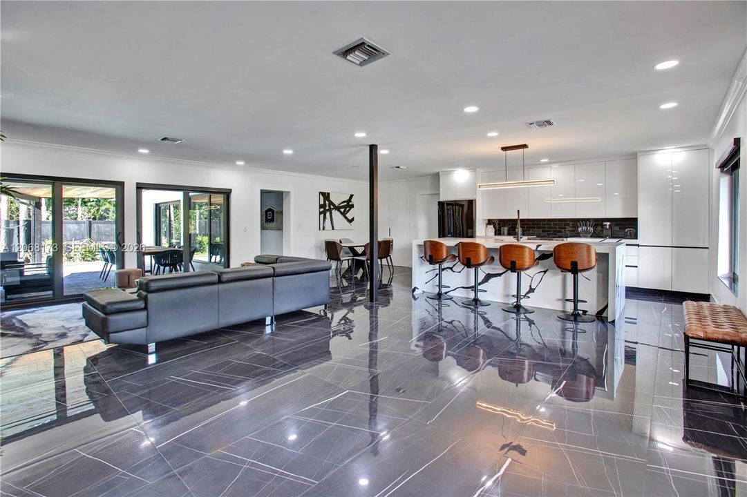 For Sale: $1,740,000 (3 beds, 2 baths, 2170 Square Feet)