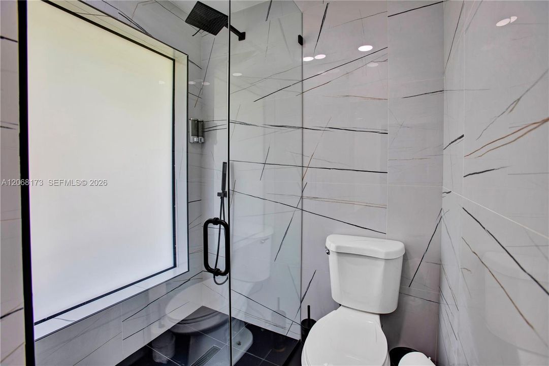 For Sale: $1,740,000 (3 beds, 2 baths, 2170 Square Feet)