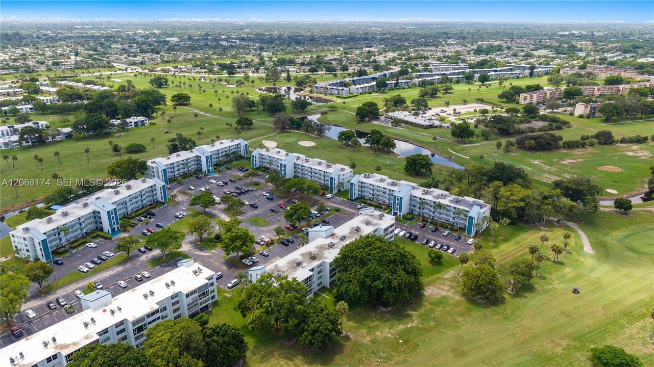 En Venta: $174,900 (2 camas, 2 baños, 1000 Pies cuadrados)