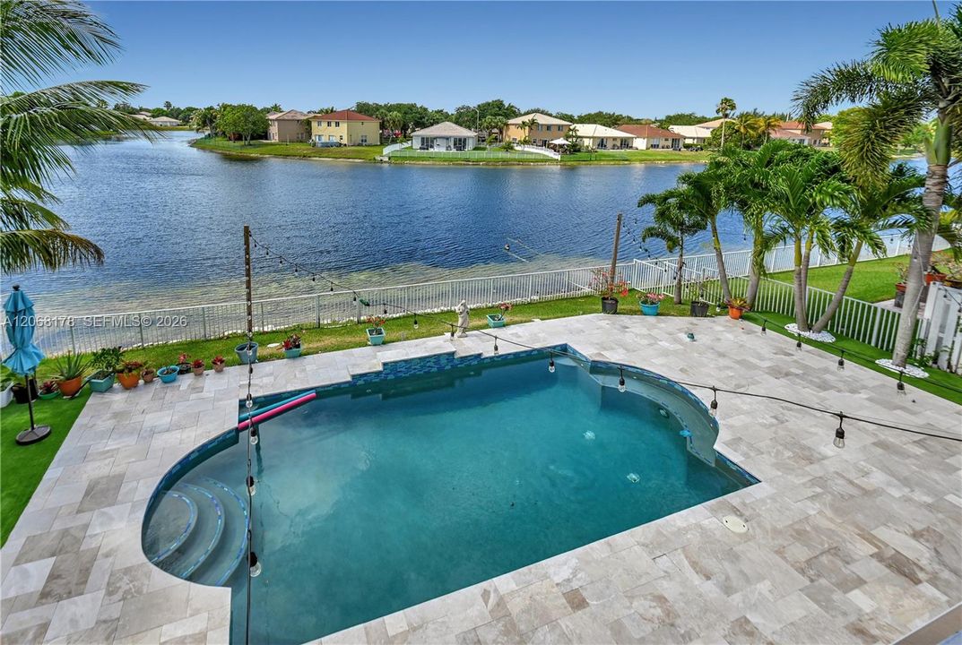 For Sale: $1,000,000 (5 beds, 3 baths, 3098 Square Feet)