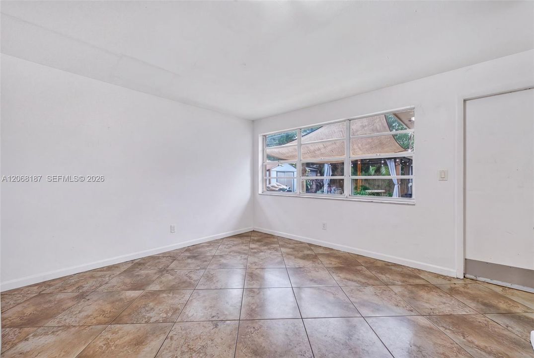 Active With Contract: $499,999 (3 beds, 2 baths, 1200 Square Feet)