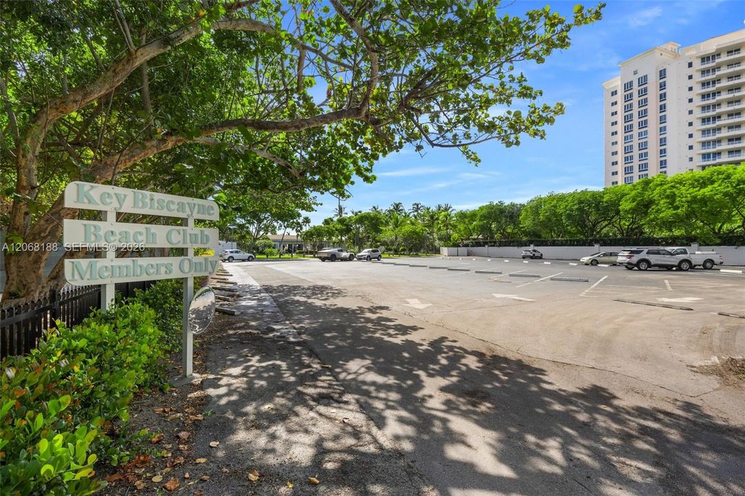 Private Beach Access Park