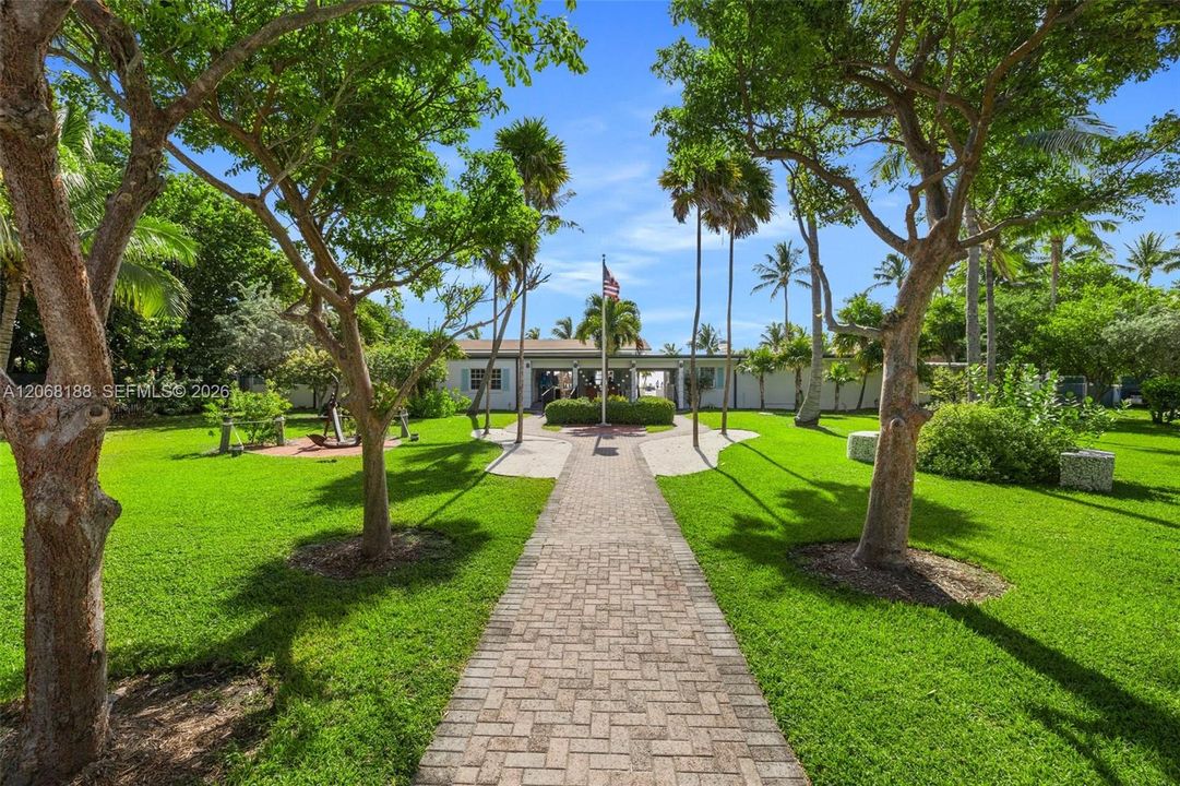 Private Beach Access Park