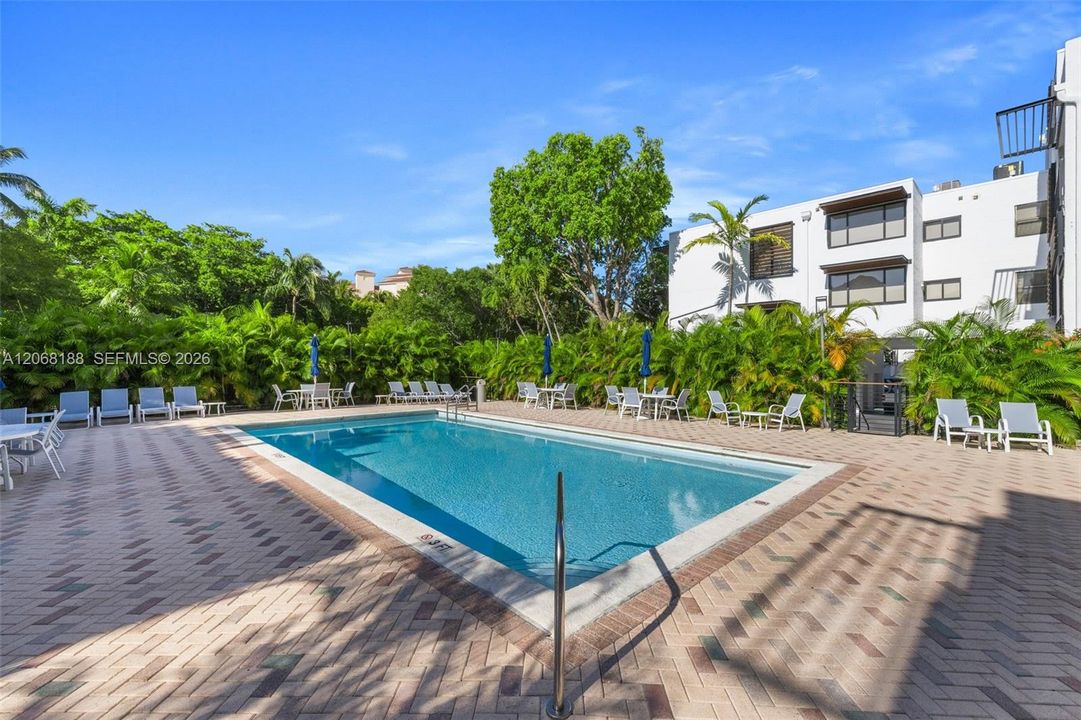 В аренду: $12,500 (4 спален, 4 ванн, 2442 Квадратных фут)