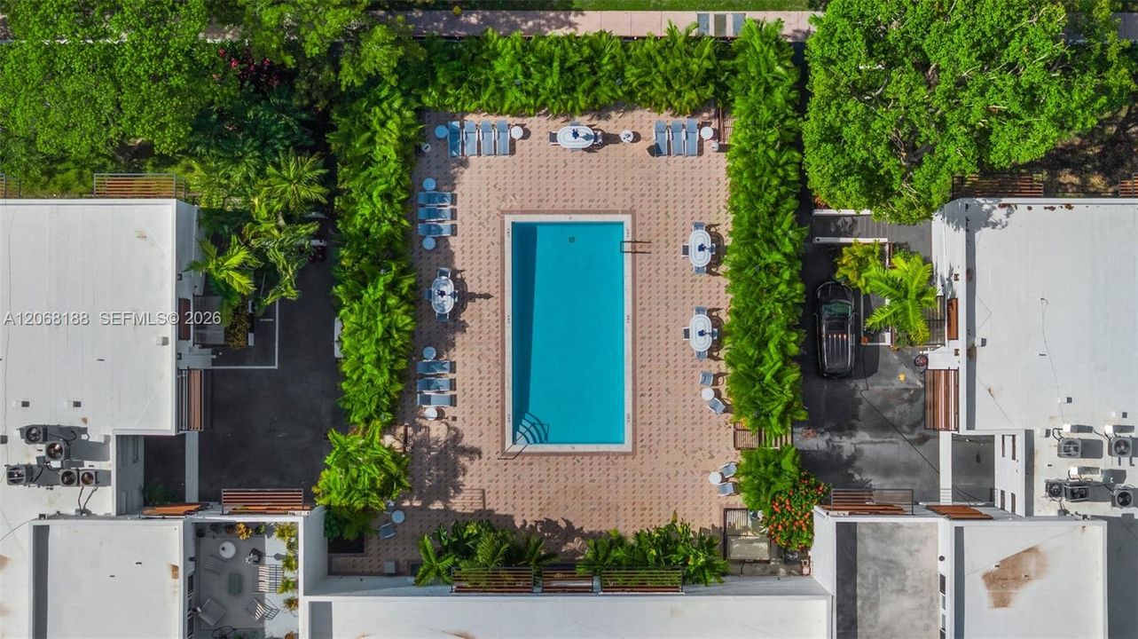 В аренду: $12,500 (4 спален, 4 ванн, 2442 Квадратных фут)