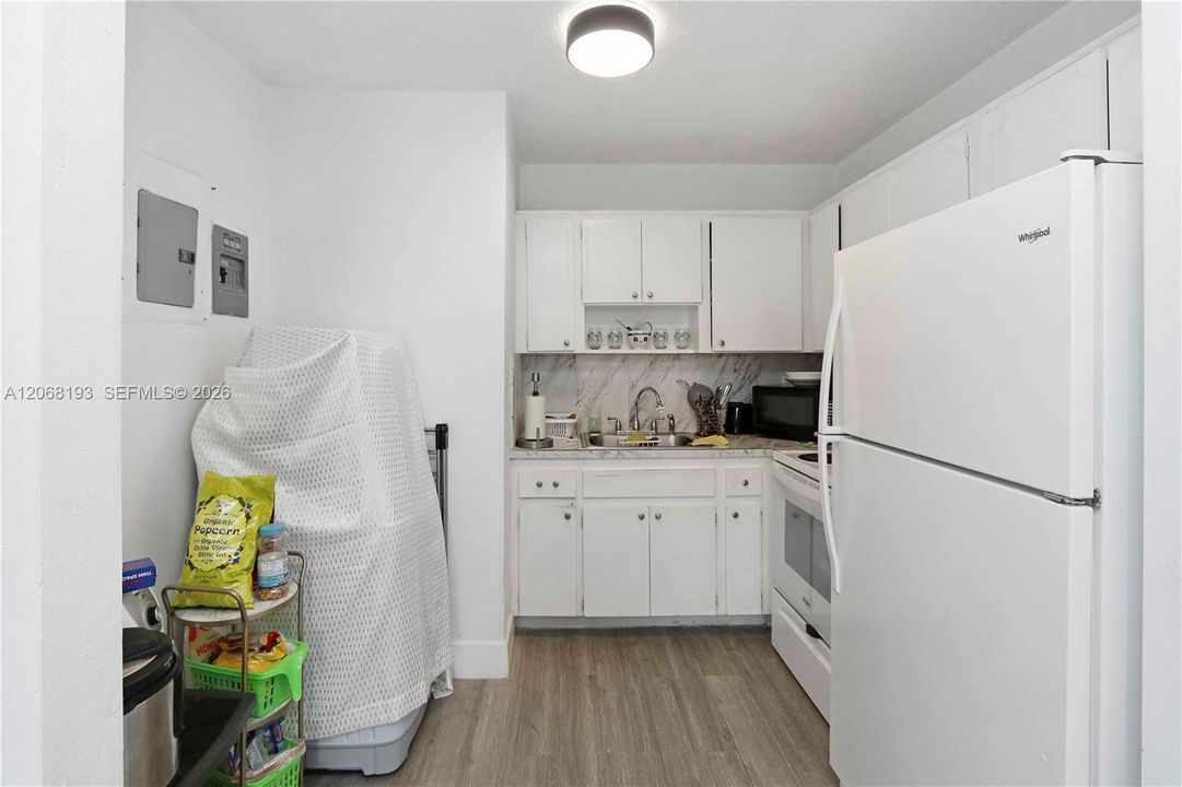 For Sale: $1,800,000 (0 beds, 0 baths, 4452 Square Feet)
