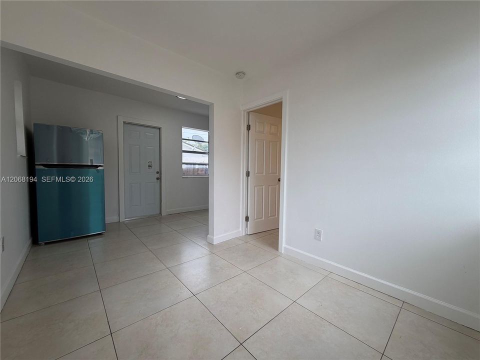 For Rent: $1,375 (1 beds, 1 baths, 0 Square Feet)