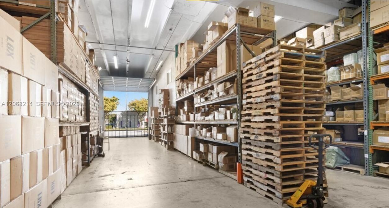 For Rent: $4,000 (0 beds, 0 baths, 0 Square Feet)