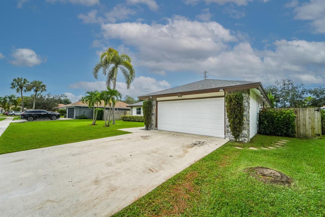 956SageAveWellington-14