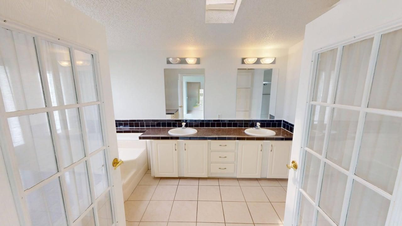 8029-Meadowlark-Lane-08052026_123939