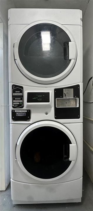 For Rent: $2,495 (2 beds, 1 baths, 800 Square Feet)