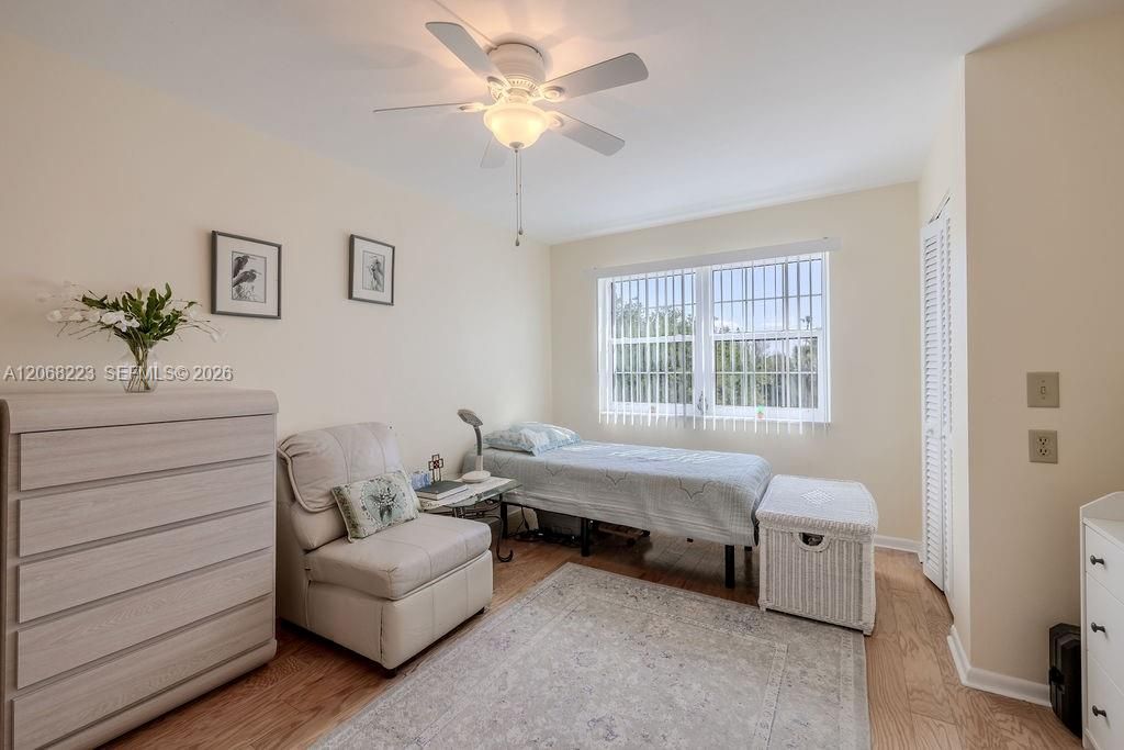 For Rent: $1,600 (2 beds, 2 baths, 1076 Square Feet)