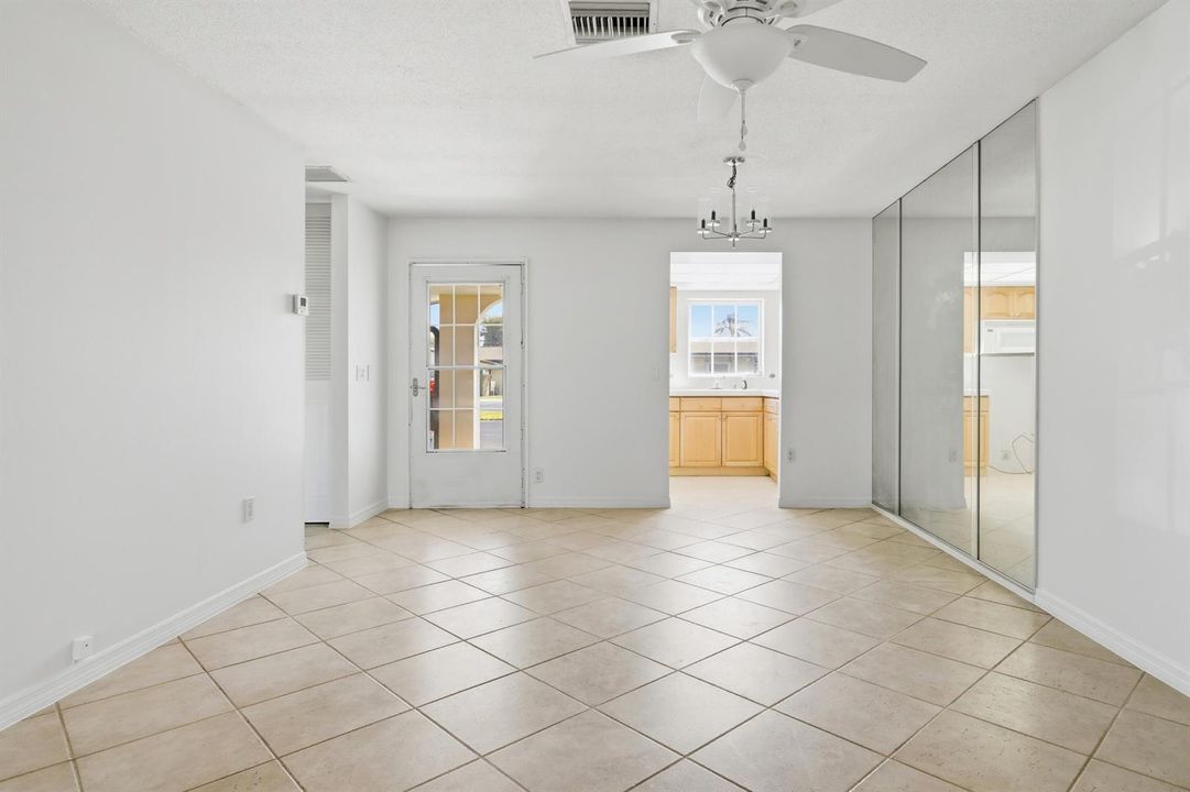 2965-ASHLEY-DR-W-APT-C-33415-004