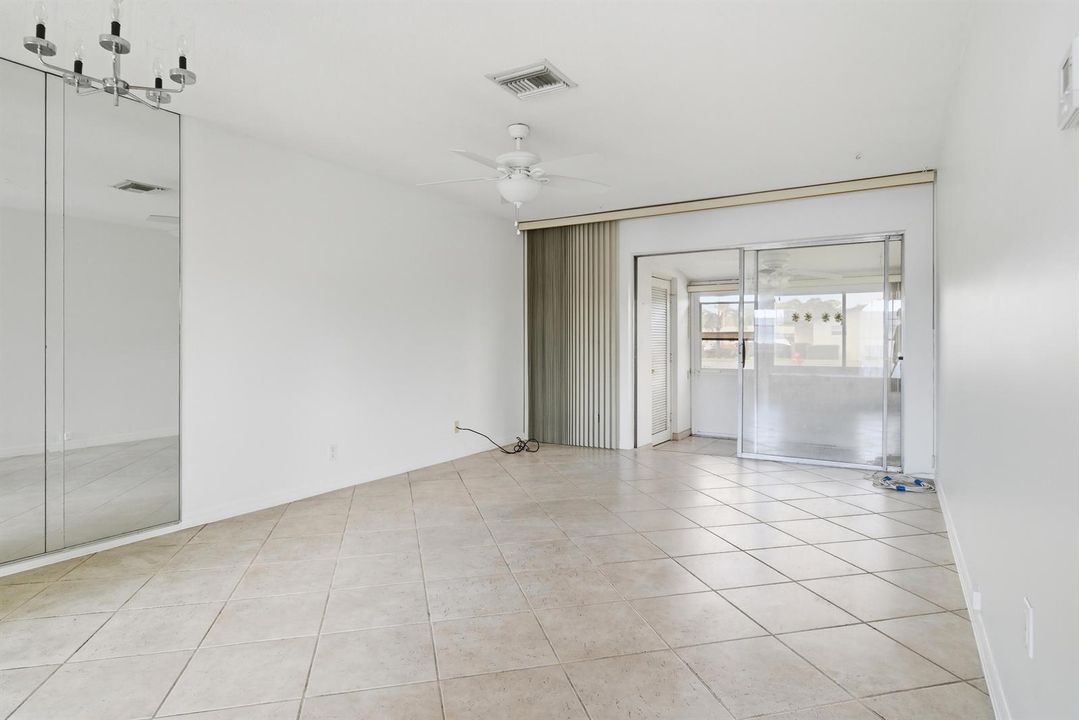2965-ASHLEY-DR-W-APT-C-33415-005