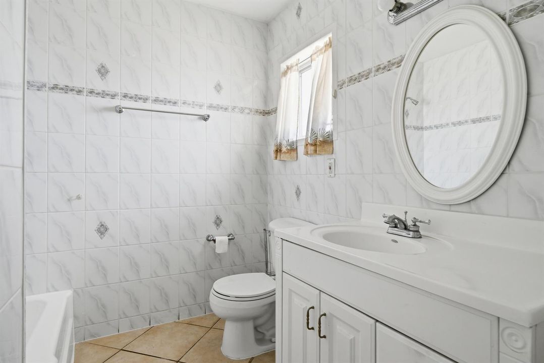 2965-ASHLEY-DR-W-APT-C-33415-011