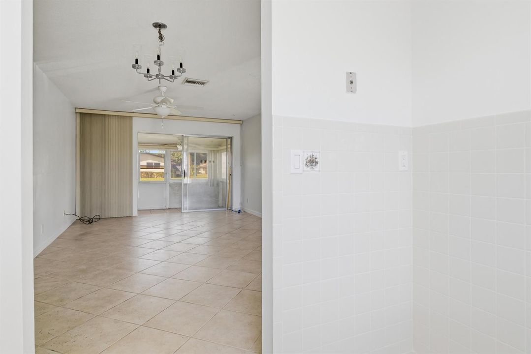 2965-ASHLEY-DR-W-APT-C-33415-009