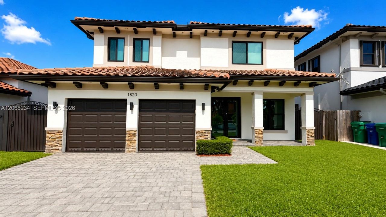 For Sale: $1,150,000 (4 beds, 4 baths, 2924 Square Feet)