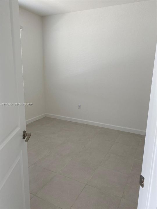 Active With Contract: $2,800 (3 beds, 3 baths, 1320 Square Feet)
