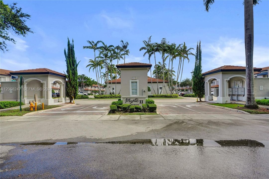 For Sale: $595,000 (3 beds, 2 baths, 1746 Square Feet)