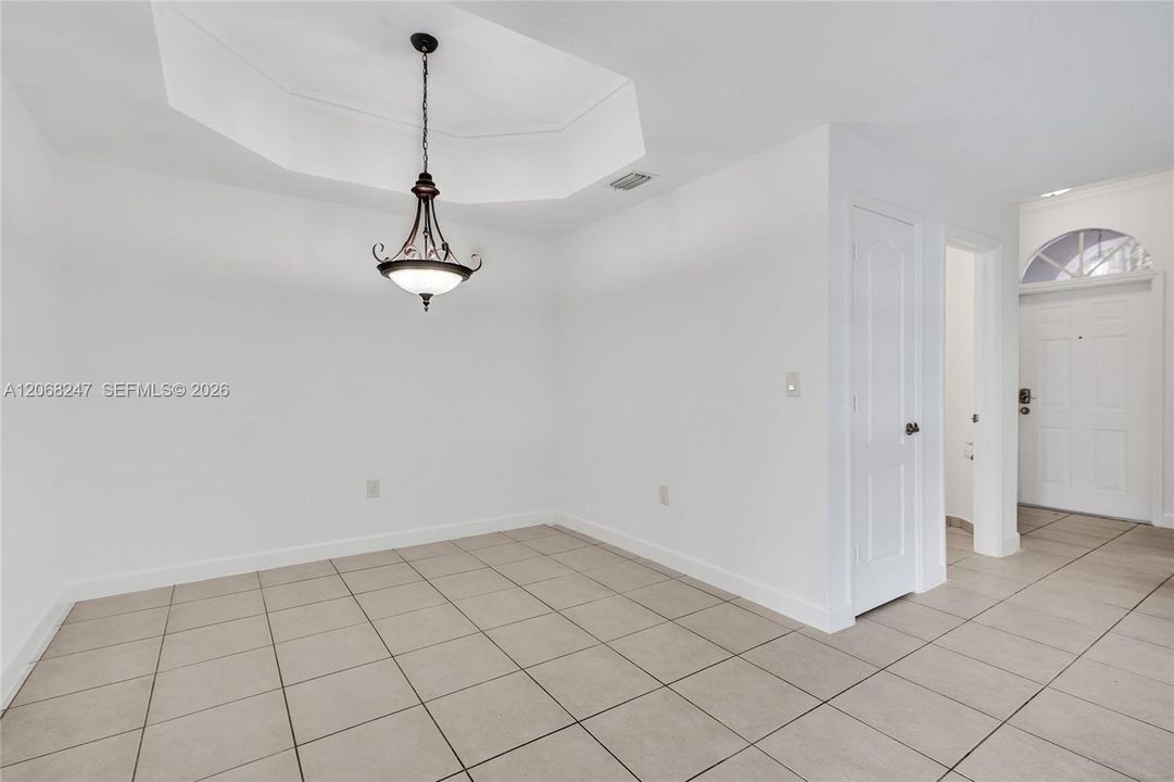 For Sale: $595,000 (3 beds, 2 baths, 1746 Square Feet)