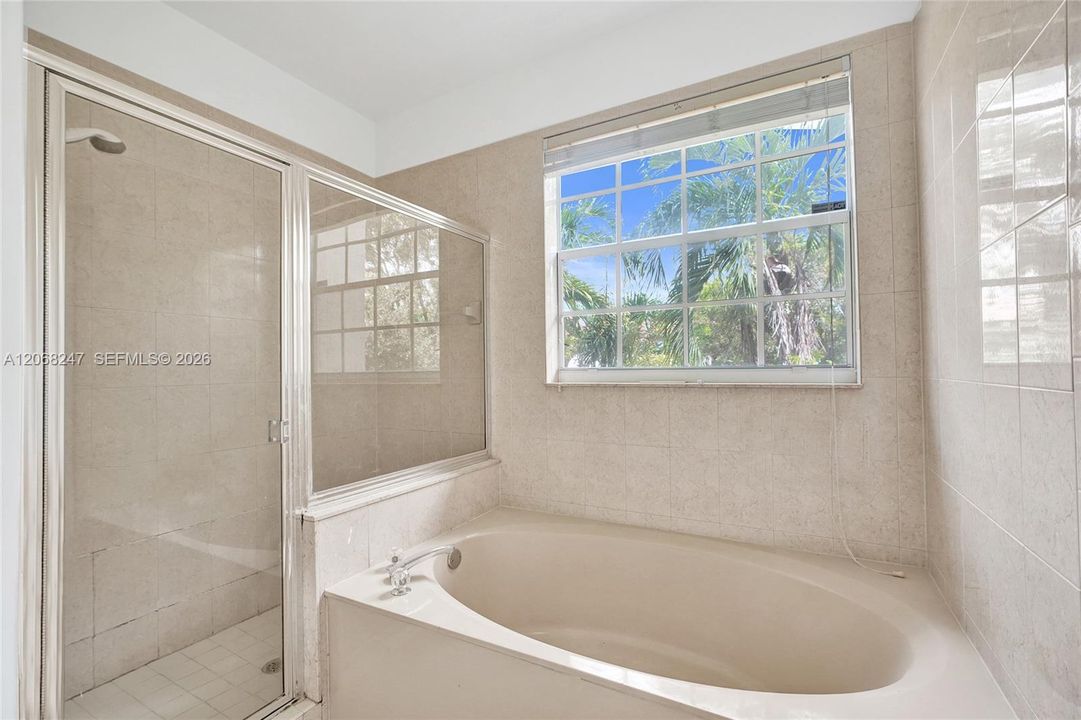 For Sale: $595,000 (3 beds, 2 baths, 1746 Square Feet)
