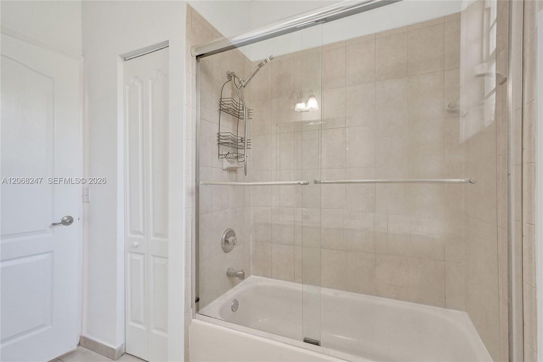 For Sale: $595,000 (3 beds, 2 baths, 1746 Square Feet)