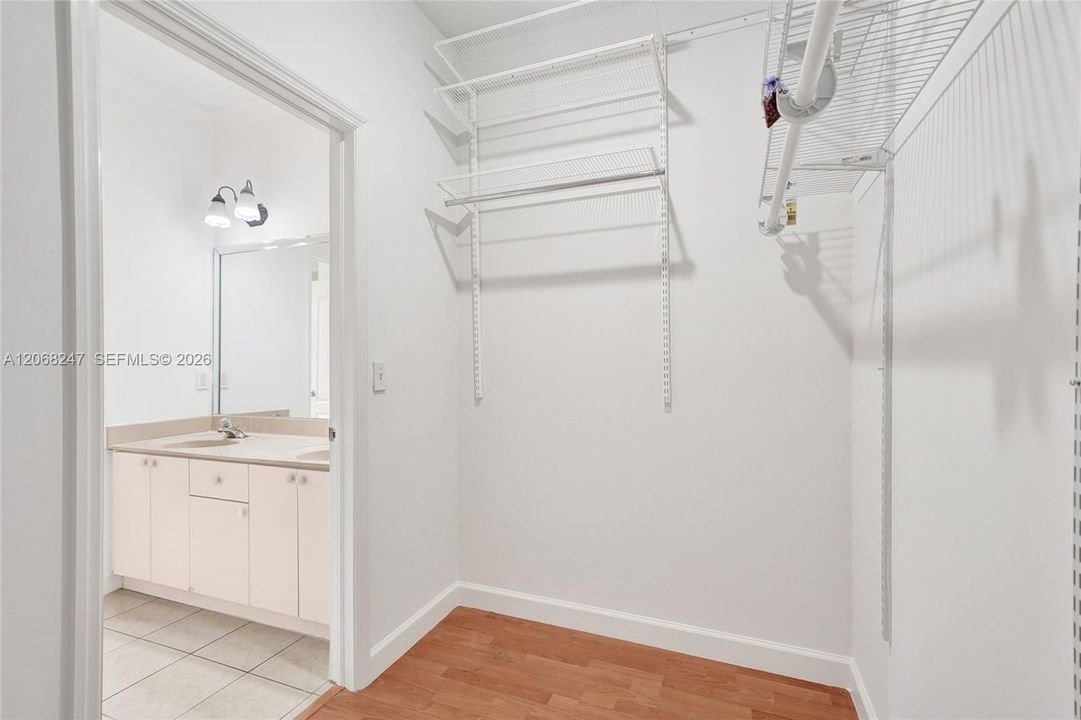 For Sale: $595,000 (3 beds, 2 baths, 1746 Square Feet)