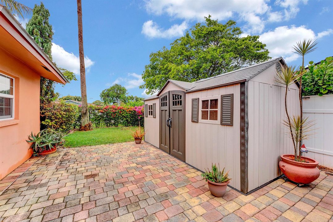 Shed