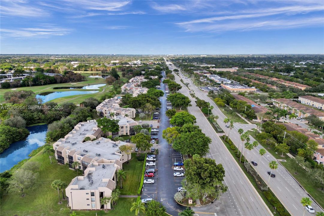 For Sale: $250,000 (2 beds, 2 baths, 1023 Square Feet)