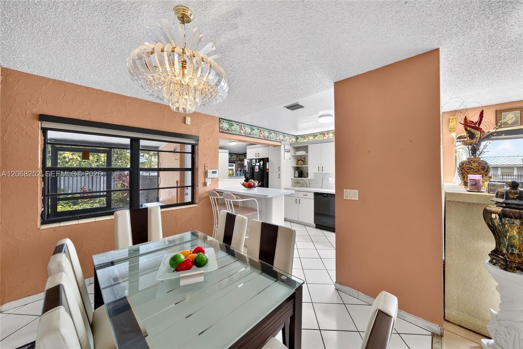 For Sale: $515,000 (3 beds, 2 baths, 1728 Square Feet)