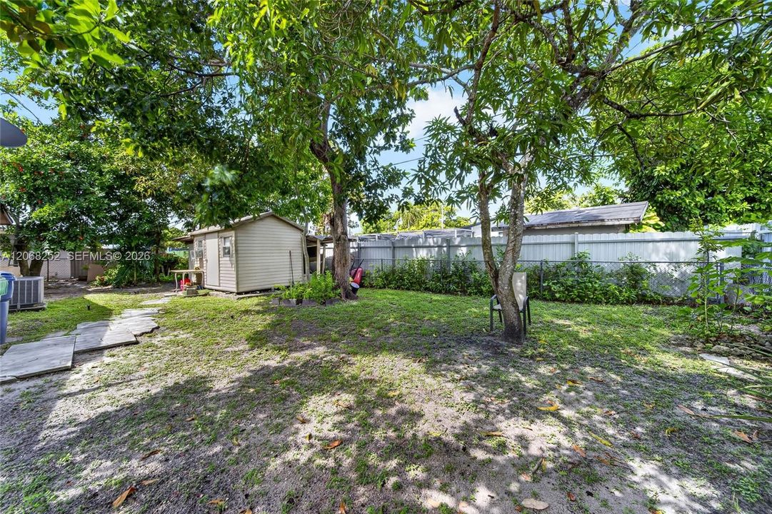 For Sale: $515,000 (3 beds, 2 baths, 1728 Square Feet)