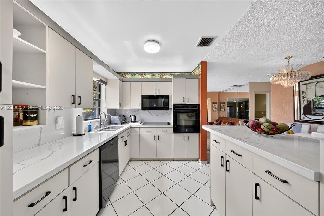 For Sale: $515,000 (3 beds, 2 baths, 1728 Square Feet)