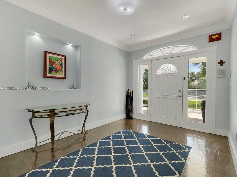 For Sale: $3,900,000 (7 beds, 7 baths, 5551 Square Feet)