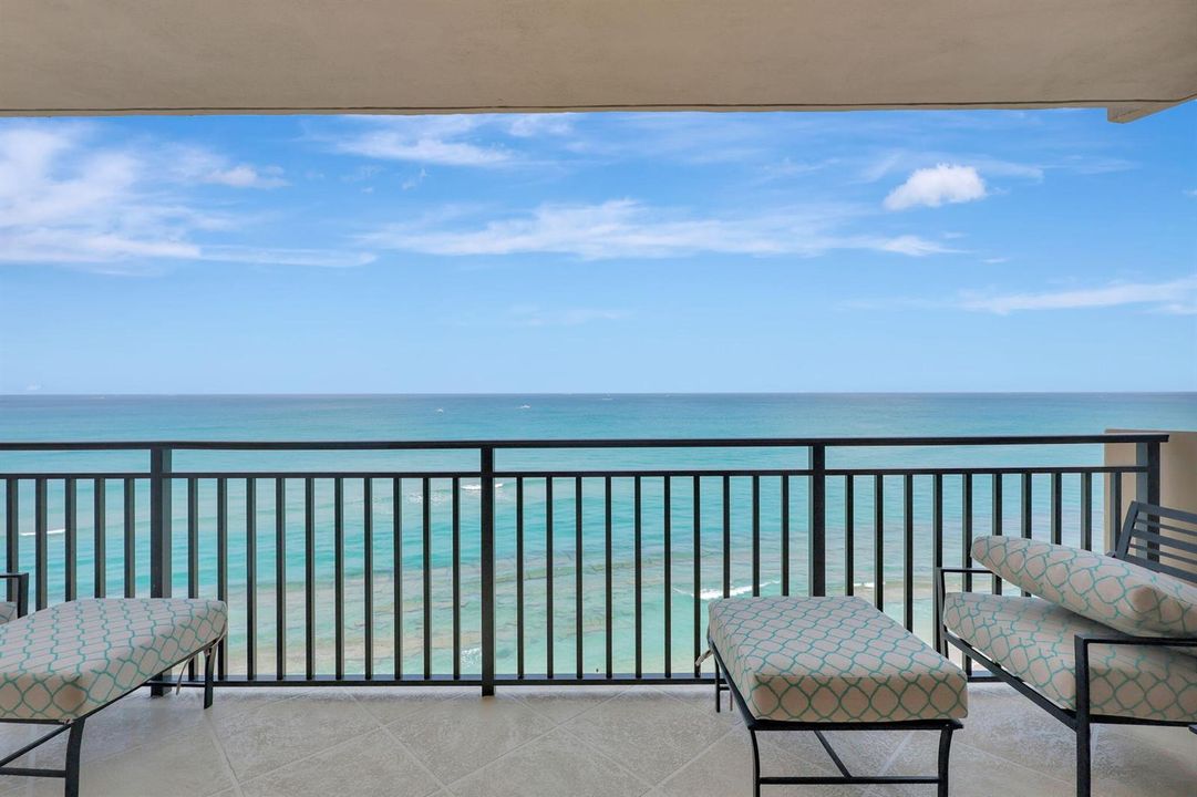 5460 N Ocean Drive 7a