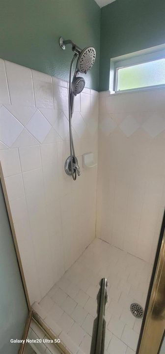SHOWER 7