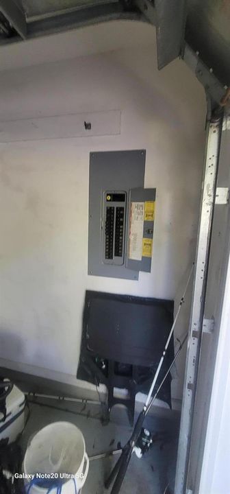 BREAKER BOX