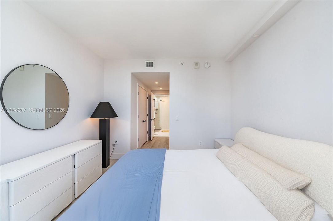 For Rent: $10,500 (3 beds, 3 baths, 1435 Square Feet)