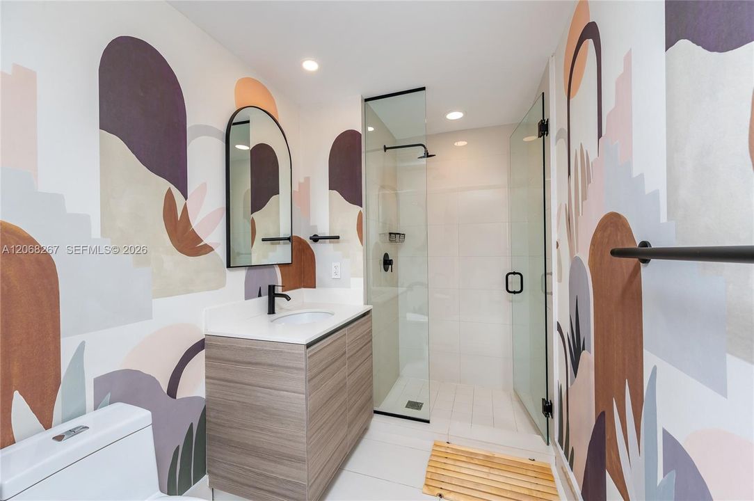 For Rent: $10,500 (3 beds, 3 baths, 1435 Square Feet)