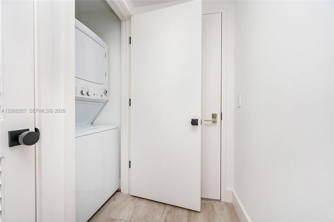 For Rent: $10,500 (3 beds, 3 baths, 1435 Square Feet)