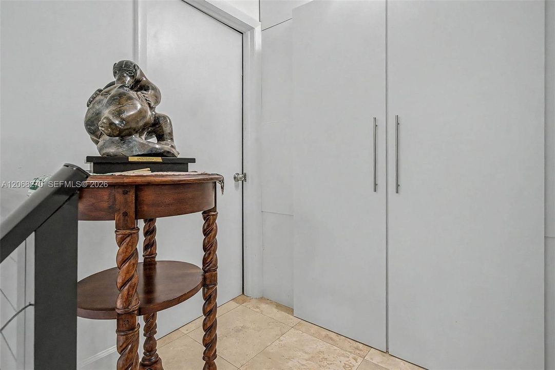 На продажу: $749,000 (2 спален, 2 ванн, 1338 Квадратных фут)