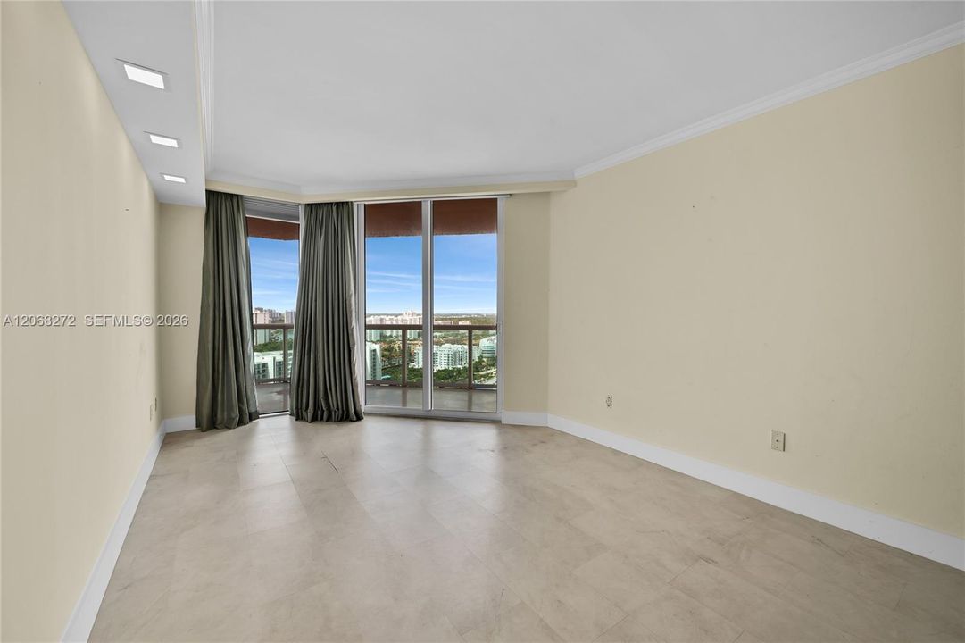 For Sale: $2,700,000 (4 beds, 4 baths, 4080 Square Feet)