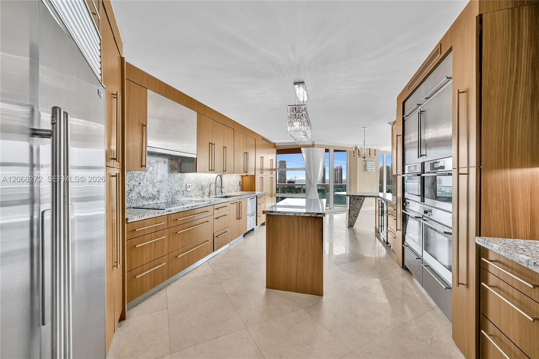 For Sale: $2,700,000 (4 beds, 4 baths, 4080 Square Feet)
