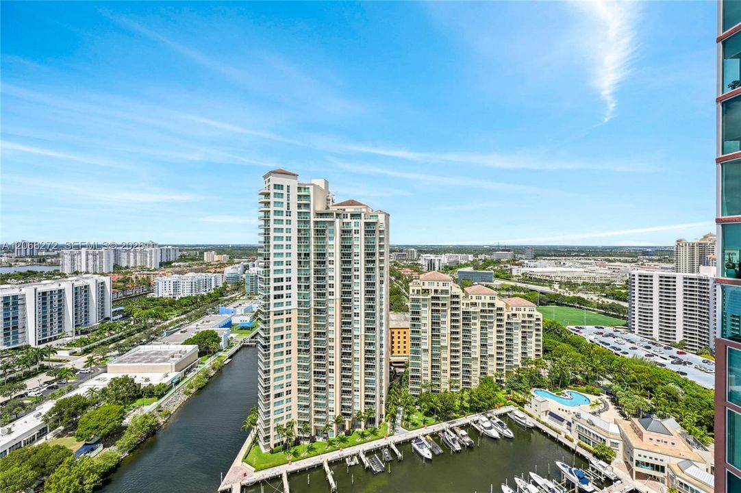 For Sale: $2,700,000 (4 beds, 4 baths, 4080 Square Feet)