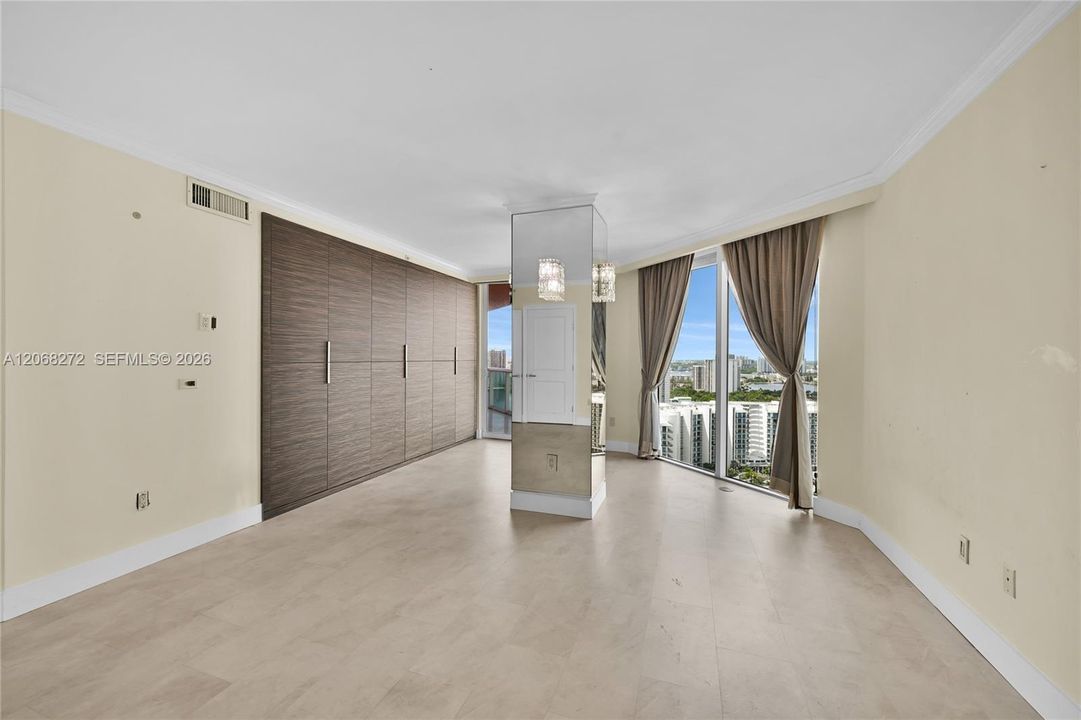 For Sale: $2,700,000 (4 beds, 4 baths, 4080 Square Feet)