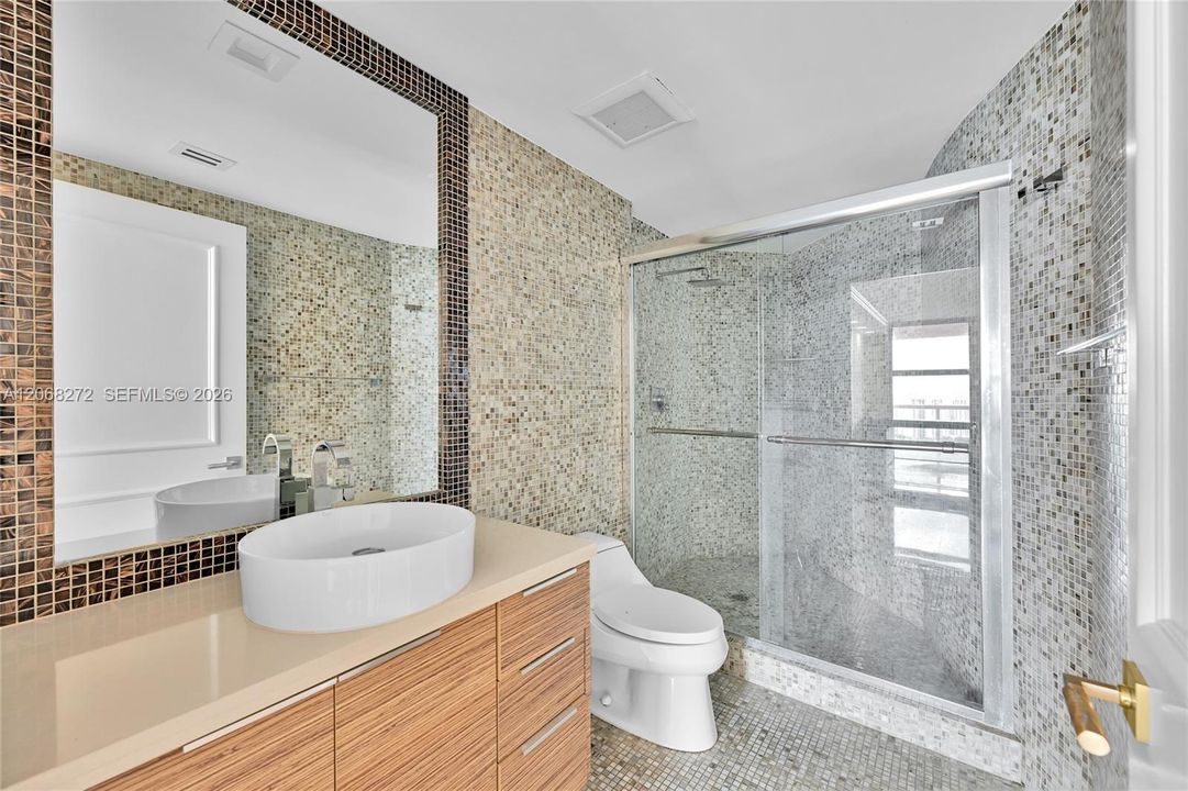 For Sale: $2,700,000 (4 beds, 4 baths, 4080 Square Feet)
