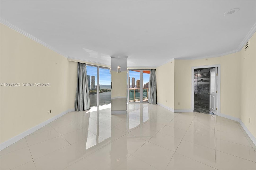 For Sale: $2,700,000 (4 beds, 4 baths, 4080 Square Feet)