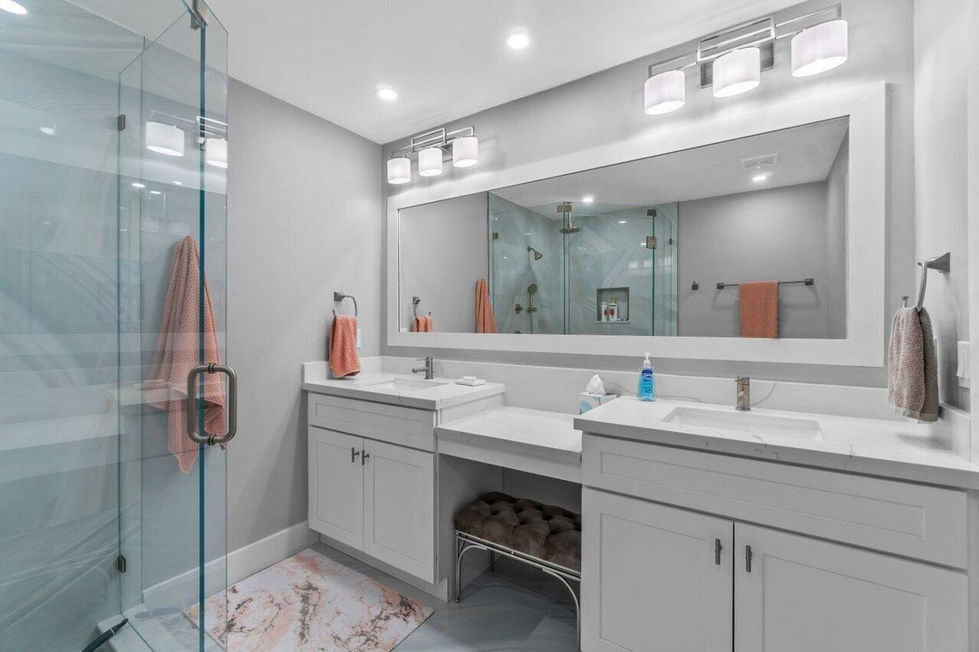 50 Pelican Pointe 205