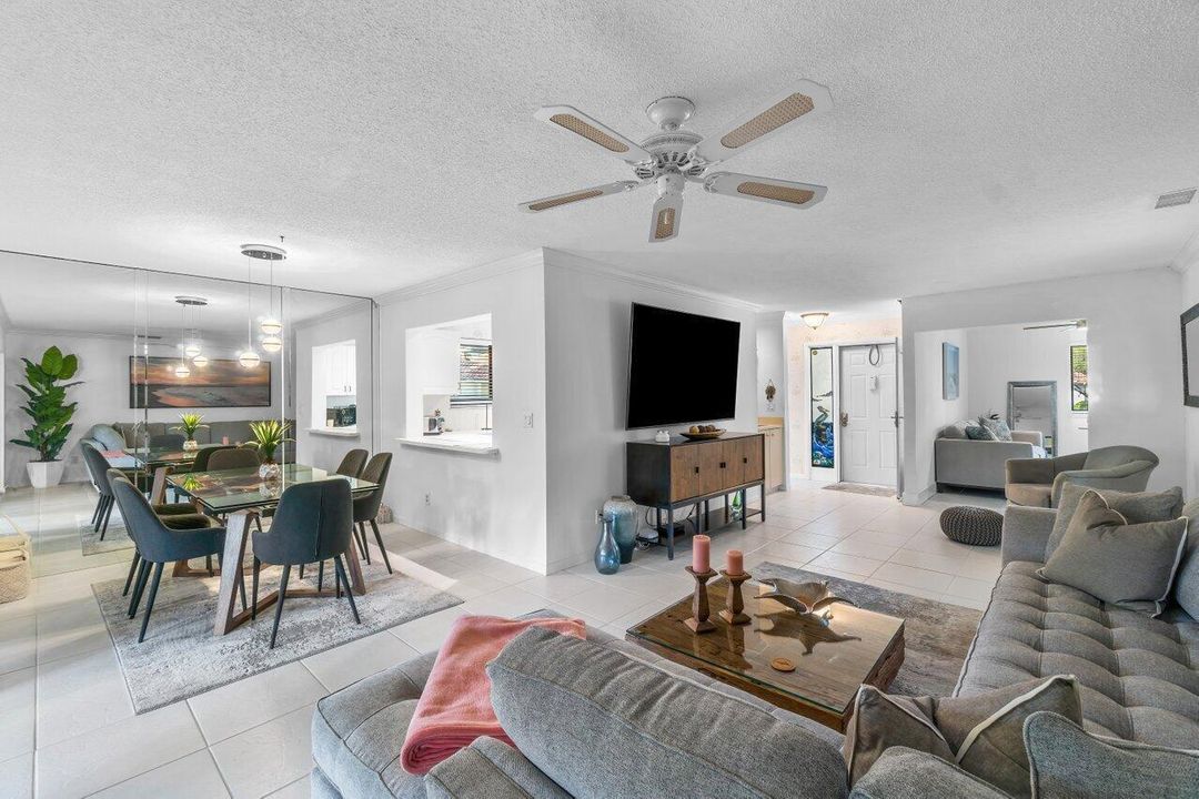 50 Pelican Pointe 205