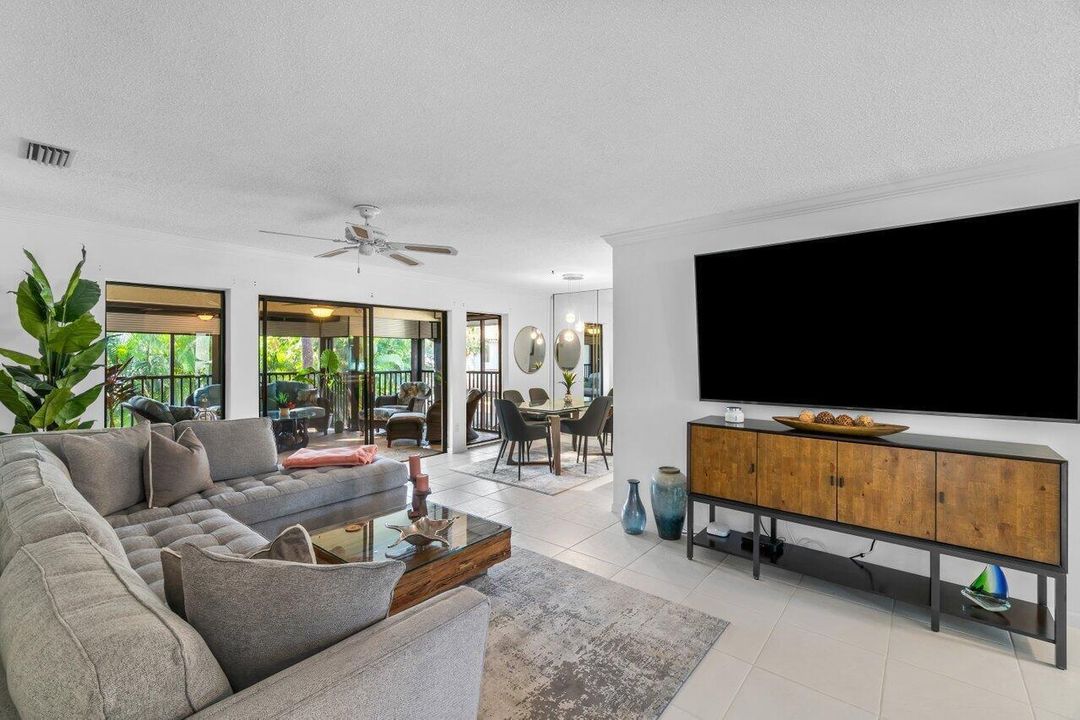 50 Pelican Pointe 205