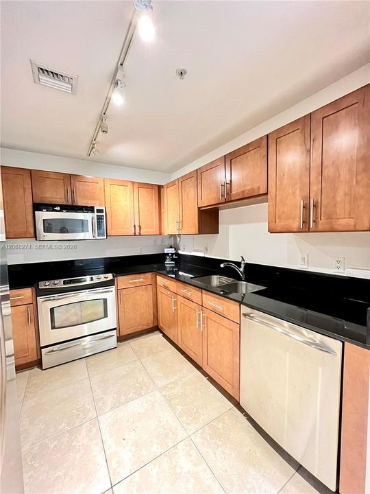 For Rent: $3,600 (2 beds, 2 baths, 1145 Square Feet)